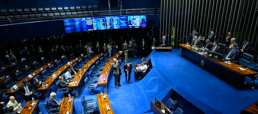 Senado aprova isenção de IR para quem ganha até dois salários-mínimos