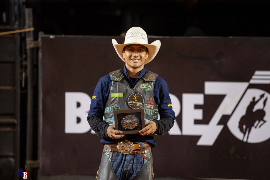 Campeão antecipado da PBR Brazil vence primeiro round da etapa Barretos